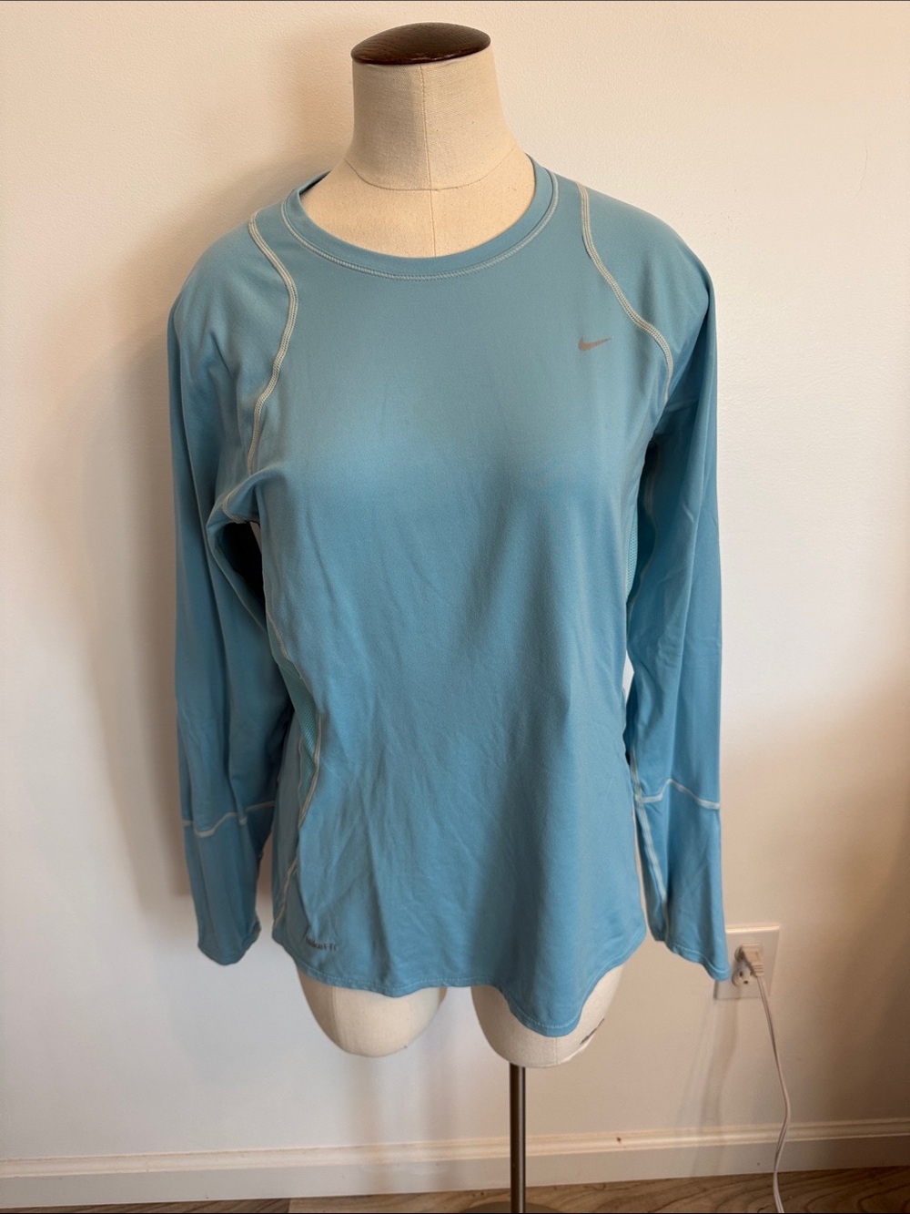 Nike Women’s Long-Sleeve Light Blue Athletic Top